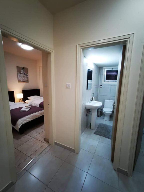 Tony'S Boutique Apartment Larnaca Exterior photo